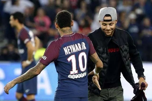 在试训中兑 在试训中兑