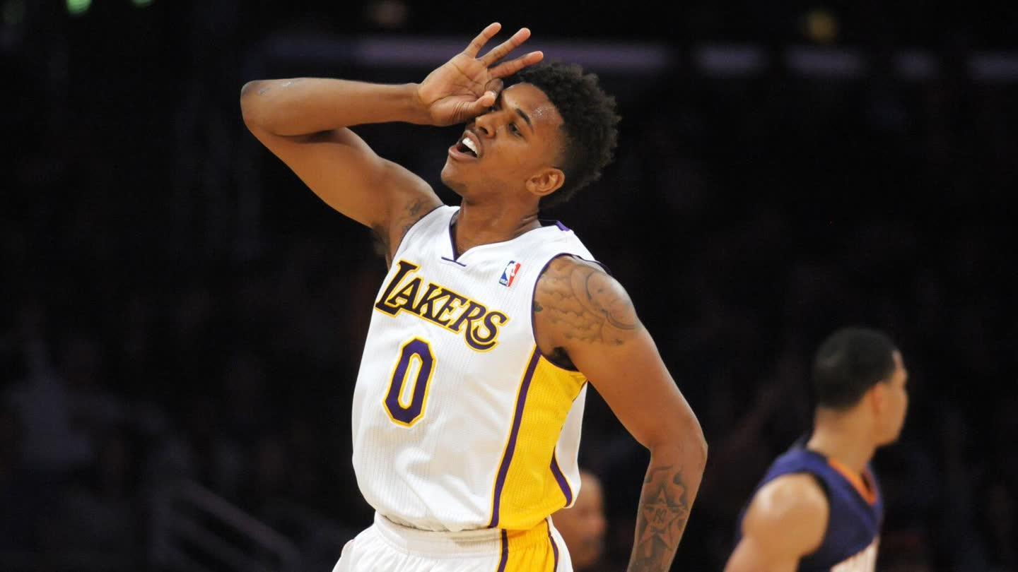 后腰补位迟 后腰补位迟