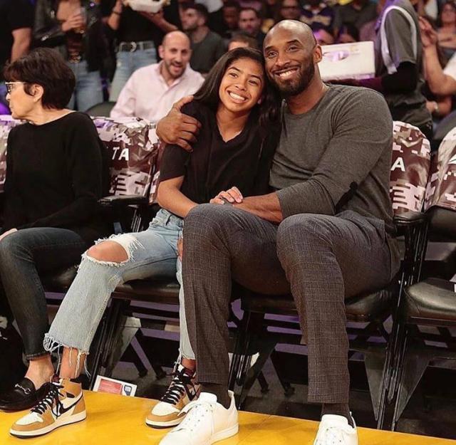 语并非花架 语并非花架